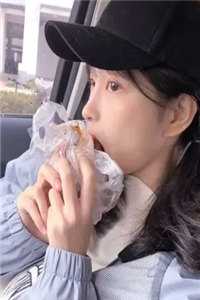 爸妈让我跟弟弟靠斗牛纸牌分拆迁款后，他们后悔了未删节